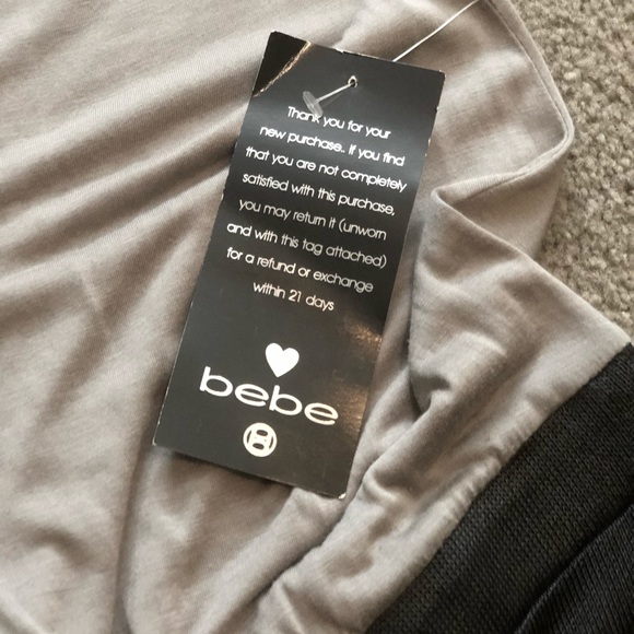 Backless BeBe dress - Picture 4 of 4